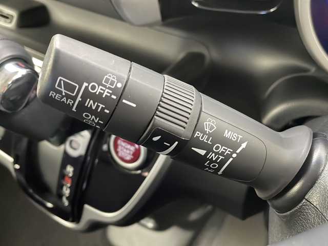 ホンダ Ｎ ＢＯＸ カスタム SSパッケージ 栃木県 2015(平27)年 3.4万km プレミアムホワイトパールⅡ 純正ナビ/（CD/AM/FM/ワンセグ）/バックカメラ　/両側パワースライドドア　/横滑り防止　/純正アルミホイール　/純正フロアマット　/後席ロールサンシェード/ドアバイザー/フォグライト/電動格納ミラー/ステアリングスイッチ/プッシュスタート/スマートキー