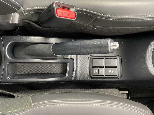 トヨタ アクア クロスオーバー 愛知県 2019(令1)年 5.2万km シルバーM 禁煙車/純正ナビ【NSCN-W68】/（Bluetooth・CD・ワンセグ・AUX）/バックカメラ/衝突軽減ブレーキ/横滑り防止装置/レーンキープアシスト/前後コーナーセンサー/前方ドライブレコーダー/ハーフレザーシート/ETC/オートマチックハイビーム/盗難防止装置/スマートキー/プッシュスタート