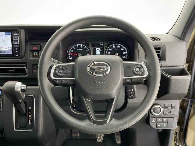 ダイハツ アトレー バン RS 長野県 2022(令4)年 0.4万km オフビートカーキM 4WD/純正メモリナビ/Bluetooth/CD/DVD/フルセグTV/バックカメラ/ETC/コーナーセンサー/両側パワスラ/クルーズコントロール/ステアリングスイッチ/純正フロアマット/ドアバイザー/LEDヘッドライト/横滑り防止装置/衝突被害軽減システム/アイドリングストップ/プッシュスタート/スマートキー
