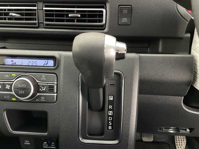 ダイハツ アトレー バン RS 長野県 2022(令4)年 0.4万km オフビートカーキM 4WD/純正メモリナビ/Bluetooth/CD/DVD/フルセグTV/バックカメラ/ETC/コーナーセンサー/両側パワスラ/クルーズコントロール/ステアリングスイッチ/純正フロアマット/ドアバイザー/LEDヘッドライト/横滑り防止装置/衝突被害軽減システム/アイドリングストップ/プッシュスタート/スマートキー
