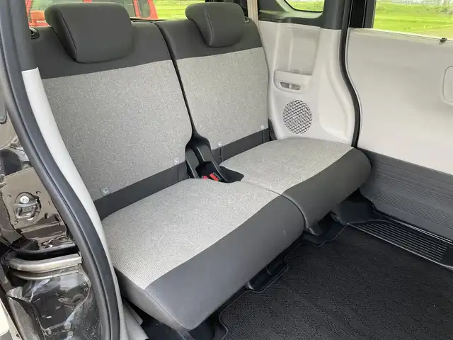 ホンダ Ｎ ＢＯＸ 佐賀県 2024(令6)年 0.7万km クリスタルブラックパール 純正8型ナビゲーション/・AM/FM/Bluetooth/CD/DVD/フルセグTV/・Apple Car Play/Android Auto/・バックカメラ/USB入力端子/前後録画ドライブレコーダー/片側パワースライドドア/LEDヘッドライト/・オートマチックハイビーム/プッシュスタート/スマートキー/ETC/純正フロアマット/純正ドアバイザー/新車保証書/取扱説明書/ホンダセンシング /レーダークルーズコントロール/コーナーセンサー/衝突被害軽減ブレーキ