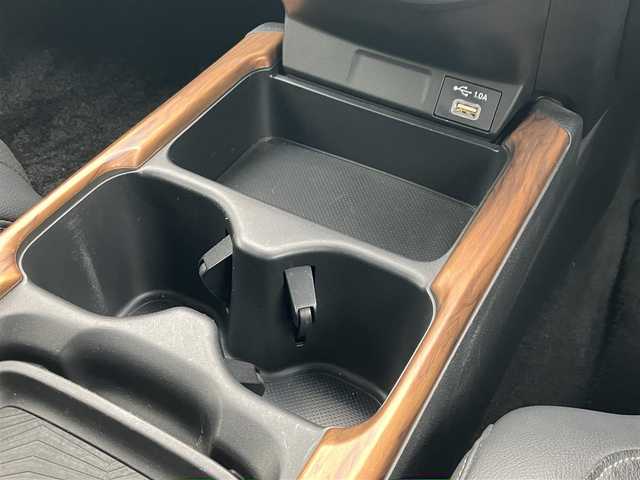 ホンダ ＣＲ－Ｖ ハイブリッド e:HEV EX マスターピース 道南・函館 2020(令2)年 3.4万km クリスタルブラックパール ・寒冷地仕様/・サンルーフ/・衝突被害軽減ブレーキ/・路外逸脱警報/・BSM/・レーダークルーズコントロール/・レーンキープアシスト/・純正メモリナビ/・フルセグTV/・バックカメラ/・ETC2.0/・パワーバックドア/・前席パワーシート/・運転席メモリー付パワーシート/・ステアリングヒーター/・全席シートヒーター/・LEDヘッドライト/・オートライト/・スマートキー/・エンジンプッシュスタート
