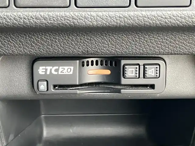 ホンダ ＣＲ－Ｖ ハイブリッド e:HEV EX マスターピース 道南・函館 2020(令2)年 3.4万km クリスタルブラックパール ・寒冷地仕様/・サンルーフ/・衝突被害軽減ブレーキ/・路外逸脱警報/・BSM/・レーダークルーズコントロール/・レーンキープアシスト/・純正メモリナビ/・フルセグTV/・バックカメラ/・ETC2.0/・パワーバックドア/・前席パワーシート/・運転席メモリー付パワーシート/・ステアリングヒーター/・全席シートヒーター/・LEDヘッドライト/・オートライト/・スマートキー/・エンジンプッシュスタート