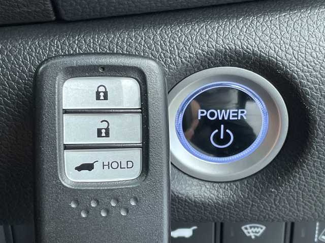 ホンダ ＣＲ－Ｖ ハイブリッド e:HEV EX マスターピース 新潟県 2020(令2)年 3.4万km クリスタルブラックパール 寒冷地仕様/サンルーフ/純正メモリナビ/　フルセグTV/CD/DVD/Bluetooth/衝突被害軽減ブレーキ/ブラインドスポットモニター/レーダークルーズコントロール/レーンキープアシスト/バックカメラ/ETC2.0/パワーバックドア/前席パワーシート/運転席メモリー付パワーシート/ステアリングヒーター/全席シートヒーター/LEDヘッドライト/オートマチックハイビーム/オートライト/スマートキー/レザーステアリング/ステアリングスイッチ/パドルシフト