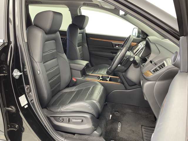 ホンダ ＣＲ－Ｖ ハイブリッド e:HEV EX マスターピース 新潟県 2020(令2)年 3.4万km クリスタルブラックパール 寒冷地仕様/サンルーフ/純正メモリナビ/　フルセグTV/CD/DVD/Bluetooth/衝突被害軽減ブレーキ/ブラインドスポットモニター/レーダークルーズコントロール/レーンキープアシスト/バックカメラ/ETC2.0/パワーバックドア/前席パワーシート/運転席メモリー付パワーシート/ステアリングヒーター/全席シートヒーター/LEDヘッドライト/オートマチックハイビーム/オートライト/スマートキー/レザーステアリング/ステアリングスイッチ/パドルシフト