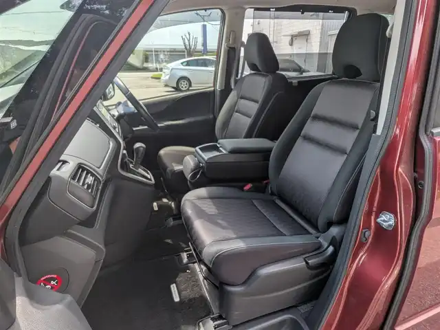 日産 セレナ ハイウェイスター プロパイロットED 栃木県 2016(平28)年 14.5万km マルーンレッド 2トーン (株)IDOMが運営する【じしゃロン宇都宮店】の自社ローン専用車両になります。こちらは現金またはオートローンご利用時の価格です。自社ローンご希望の方は別途その旨お申付け下さい/純正ナビ/バックカメラ/フリップダウンモニター/フルセグ/ＥＴＣ/プロパイロット/両側パワースライドドア/ＬＥＤヘッドライト/フォグライト/スマートキー/スペアキー/４ＷＤ