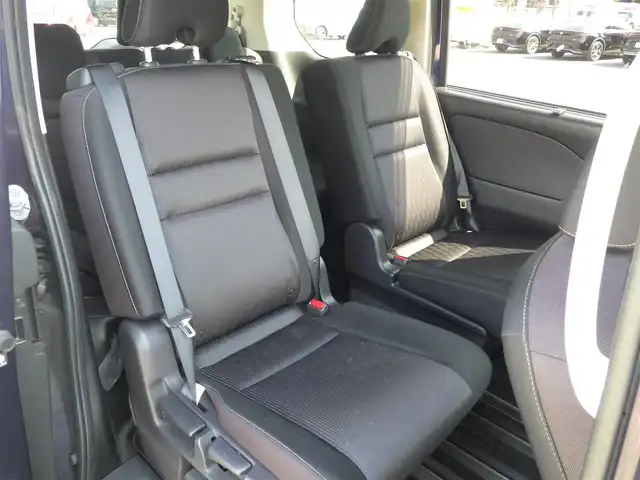日産 セレナ ハイウェイスター プロパイロットED 千葉県 2016(平28)年 7.5万km アズライトブルー エマージェンシーブレーキ/プロパイロット/インテリジェントクルーズコントロール/ハンズフリー両側パワースライドドア/9インチ純正SDナビ/地デジTV/【BD/DVD/CD再生機能　Bluetooth接続】/バックカメラ/ドライブレコーダー（前後撮影）/革巻きステアリング/ステアリングスイッチ/ETC/LEDヘッドライト/フォグライト/ウインカーミラー/コーナーセンサー/純正16インチアルミホイル/サイド/カーテンエアバッグ/インテリジェントキー