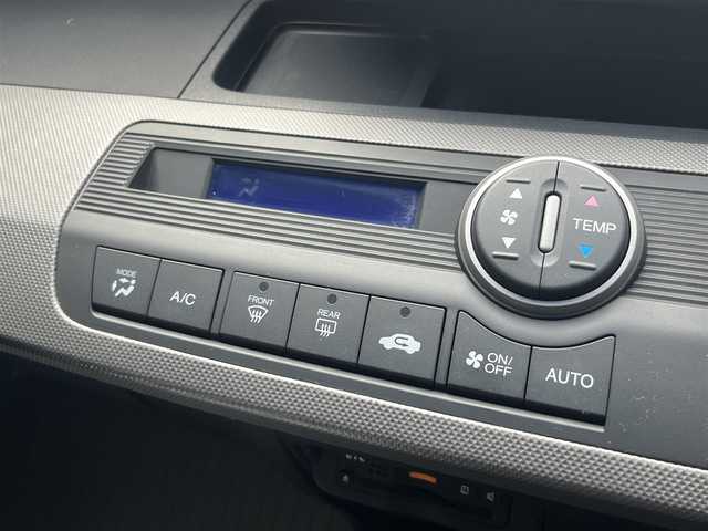 ホンダ フリード ハイブリット ジャストセレクション 神奈川県 2014(平26)年 6.4万km プレミアムスパークルブラックパール 【(株)IDOMが運営する【じしゃロン相模原店】の自社ローン対象車両になります。こちらは現金ご利用時の価格です。自社ローンご希望の方は別途その旨お申付け下さい。】/純正ナビ/CD/DVD/Bluetooth/TV/バックカメラ/両側パワースライドドア/オートライト/キセノンライト/純正フロアマット/クルーズコントロール/電動格納ミラー/ステアリングスイッチ/ETC/スマートキー