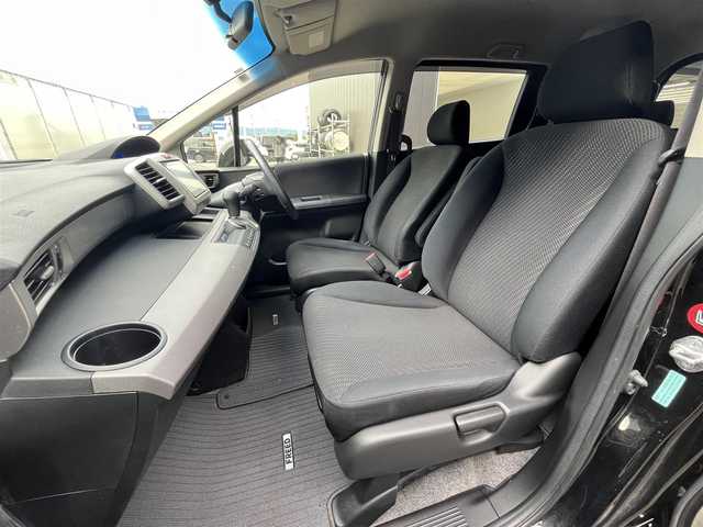 ホンダ フリード ハイブリット ジャストセレクション 神奈川県 2014(平26)年 6.4万km プレミアムスパークルブラックパール 【(株)IDOMが運営する【じしゃロン相模原店】の自社ローン対象車両になります。こちらは現金ご利用時の価格です。自社ローンご希望の方は別途その旨お申付け下さい。】/純正ナビ/CD/DVD/Bluetooth/TV/バックカメラ/両側パワースライドドア/オートライト/キセノンライト/純正フロアマット/クルーズコントロール/電動格納ミラー/ステアリングスイッチ/ETC/スマートキー