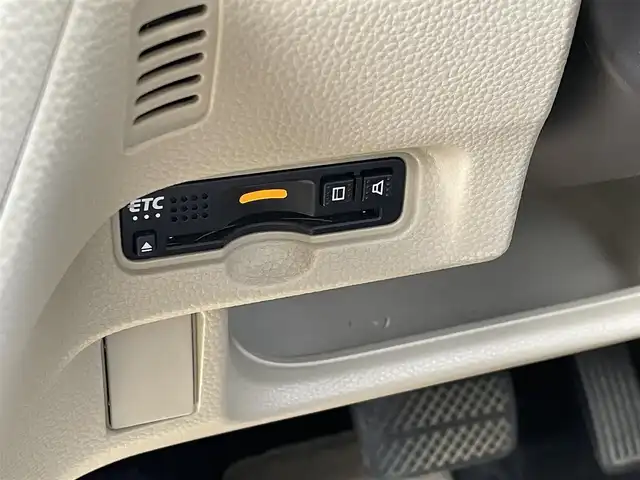 ホンダ Ｎ ＢＯＸ G L ホンダセンシング 佐賀県 2019(平31)年 6.1万km プラチナホワイトパール ワンオーナー/社外SDナビゲーション/・フルセグTV/CD/DVD/SD/Bluetooth/バックカメラ/前方ドライブレコーダー/ビルトインETC/両側パワースライドドア/後席サンシェード/ISOFIX対応/ステアリングリモコン/純正LEDヘッドライト/・オートマチックハイビーム/純正LEDフォグランプ/純正フロアマット/純正ドアバイザ―/新車保証書/取扱説明書/スペアキー１本/ホンダセンシング/・アダプティブクルーズコントロール/・衝突被害軽減ブレーキ/・先行車発進お知らせ機能/・路外逸脱抑制機能/・標識認識機能
