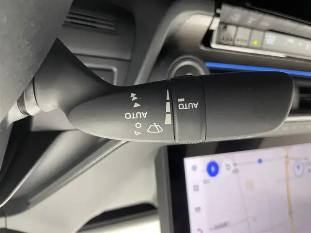 トヨタ プリウス Z 富山県 2023(令5)年 2.4万km アティチュードブラックマイカ 純正ディスプレイオーディオ/フルセグ/Bluetooth/全方位カメラ/ETC2.0/パワーシート /シートヒーター/ベンチレーション/レーダークルーズコントロール/パーキングアシスト/ステアリングヒーター/AC100V/置くだけ充電/オートLEDヘッドライト/オートハイビーム/パワーバックドア/前後コーナーセンサー/トヨタセーフティセンス
