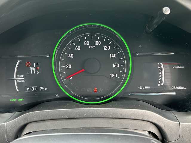 ホンダ ヴェゼル ハイブリッド RS ホンダセンシング 和歌山県 2019(平31)年 5.2万km オーロラアメジストメタリック 純正ナビ/フルセグTV/バックカメラ/HDMI/衝突軽減ブレーキ/アダプティブクルーズコントロール/純正ビルトインETC/ドライブレコーダー/シートヒーター/ハーフレザーシート/純正アルミホイール/LEDヘッドライト/オートライト