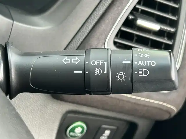 ホンダ ヴェゼル ハイブリッド RS ホンダセンシング 和歌山県 2019(平31)年 5.2万km オーロラアメジストメタリック 純正ナビ/フルセグTV/バックカメラ/HDMI/衝突軽減ブレーキ/アダプティブクルーズコントロール/純正ビルトインETC/ドライブレコーダー/シートヒーター/ハーフレザーシート/純正アルミホイール/LEDヘッドライト/オートライト