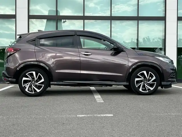 ホンダ ヴェゼル ハイブリッド RS ホンダセンシング 和歌山県 2019(平31)年 5.2万km オーロラアメジストメタリック 純正ナビ/フルセグTV/バックカメラ/HDMI/衝突軽減ブレーキ/アダプティブクルーズコントロール/純正ビルトインETC/ドライブレコーダー/シートヒーター/ハーフレザーシート/純正アルミホイール/LEDヘッドライト/オートライト