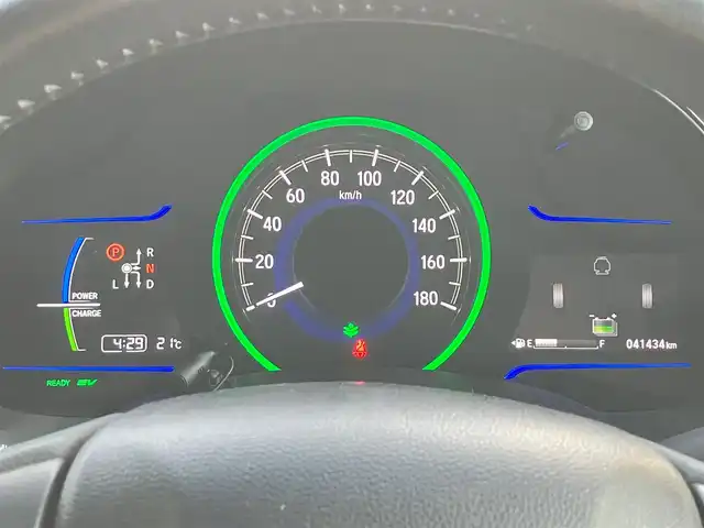 ホンダ シャトル ハイブリッド Z 静岡県 2015(平27)年 4.2万km ホワイトオーキッドパール 純正ナビ(CD/DVD/BT/フルセグ)/バックカメラ/ドライブレコーダー前後・全方位/ETC/エンジンスタートボタン/パワーステアリング/パワーウィンドウ/アイドリングストップ/パドルシフト/寒冷地仕様/保証書/取扱説明書/スマートキー/スペアキー１本/クルーズコントロール/純正フロアマット/ハーフレザーシート/D席N席シートヒーター/ルーフレール/純正アルミホイール/ABS/横滑り防止装置/オートライト/LEDヘッドライト/W+サイドエアバッグ/カーテンエアバッグ/衝突軽減システム/デジタルインナーミラー