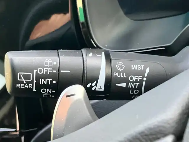 ホンダ シャトル ハイブリッド Z 静岡県 2015(平27)年 4.2万km ホワイトオーキッドパール 純正ナビ(CD/DVD/BT/フルセグ)/バックカメラ/ドライブレコーダー前後・全方位/ETC/エンジンスタートボタン/パワーステアリング/パワーウィンドウ/アイドリングストップ/パドルシフト/寒冷地仕様/保証書/取扱説明書/スマートキー/スペアキー１本/クルーズコントロール/純正フロアマット/ハーフレザーシート/D席N席シートヒーター/ルーフレール/純正アルミホイール/ABS/横滑り防止装置/オートライト/LEDヘッドライト/W+サイドエアバッグ/カーテンエアバッグ/衝突軽減システム/デジタルインナーミラー