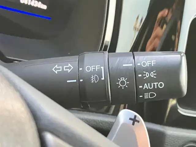 ホンダ シャトル ハイブリッド Z 静岡県 2015(平27)年 4.2万km ホワイトオーキッドパール 純正ナビ(CD/DVD/BT/フルセグ)/バックカメラ/ドライブレコーダー前後・全方位/ETC/エンジンスタートボタン/パワーステアリング/パワーウィンドウ/アイドリングストップ/パドルシフト/寒冷地仕様/保証書/取扱説明書/スマートキー/スペアキー１本/クルーズコントロール/純正フロアマット/ハーフレザーシート/D席N席シートヒーター/ルーフレール/純正アルミホイール/ABS/横滑り防止装置/オートライト/LEDヘッドライト/W+サイドエアバッグ/カーテンエアバッグ/衝突軽減システム/デジタルインナーミラー