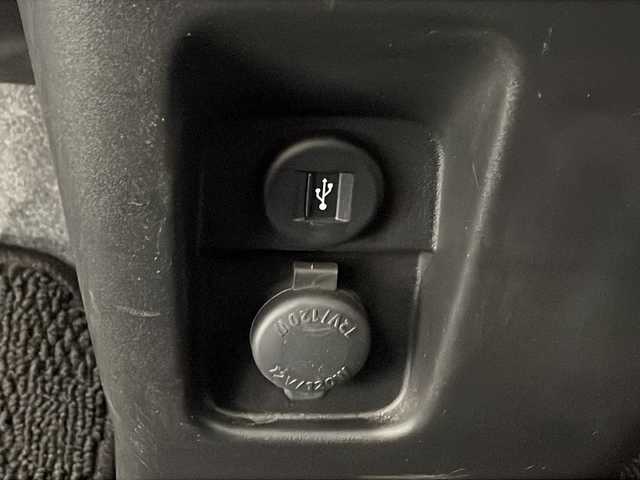 スズキ スペーシア カスタム HYBRID XS ターボ 宮崎県 2020(令2)年 3.2万km ブルーイッシュブラックパール3 社外ナビ(MDV-S707W)/CD/DVD/AM/FM/SD/BT/両側パワースライドドア/クルーズコントロール/全周囲カメラ/衝突軽減ブレーキ/横滑り防止装置/車線逸脱警報/電動格納ミラー/ステアリングスイッチ/コーナーセンサー/ハーフレザー/シートヒーター/パドルシフト/フロアマット/サイドバイザー/ETC