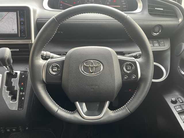 トヨタ シエンタ ファンベースG セーフティEDⅡ 兵庫県 2022(令4)年 3.3万km ブラックマイカ ワンオーナー/保証書・取説・有/社外メモリーナビ・フルセグ・BT・CD・DVD・FM・AM/バックカメラ/ETC/車線逸脱防止支援システム/衝突被害軽減ブレーキ/クリアランスソナー/パーキングアシストブレーキ/先行車発進通知/シートヒーター/ハンドルヒーター/前方ドライブレコーダー/オートハイビーム/両側パワースライドドア/アイドリングストップ/プッシュスタート/スマートキー×2/純正フロアマット