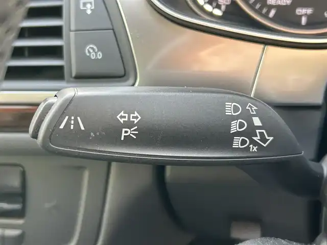 アウディ Ａ６ 2．0 TFSI クワトロ 和歌山県 2016(平28)年 3.2万km 黒 サンルーフ/純正ナビ/バックカメラ/クルーズコントロール/ドライブレコーダー/純正アルミホイール/シートヒーター/パワーシート/ポジションメモリー/レザーシート/ETC/LEDヘッドライト/オートライト