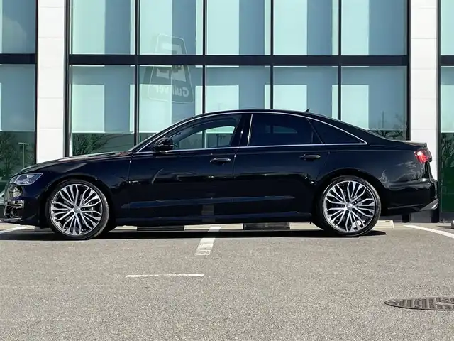 アウディ Ａ６ 2．0 TFSI クワトロ 和歌山県 2016(平28)年 3.2万km 黒 サンルーフ/純正ナビ/バックカメラ/クルーズコントロール/ドライブレコーダー/純正アルミホイール/シートヒーター/パワーシート/ポジションメモリー/レザーシート/ETC/LEDヘッドライト/オートライト