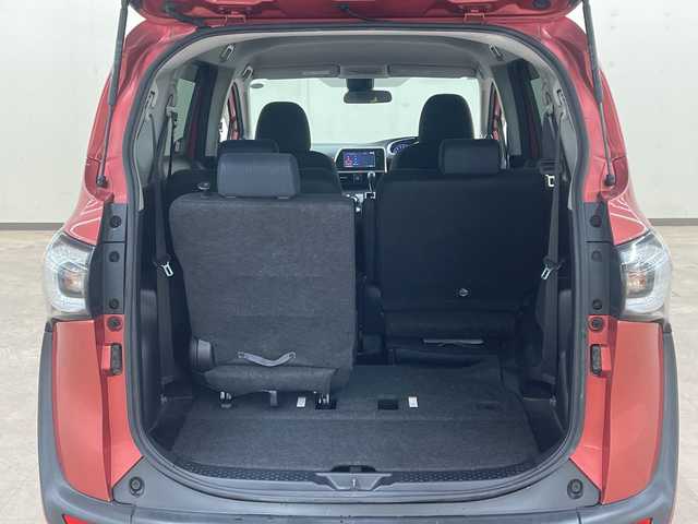 トヨタ シエンタ G 道央・札幌 2016(平28)年 14万km レッドマイカM /4WD//ディーラーフルセグナビ/（CD/AM/FM/BT）//プリクラッシュセーフティ//オートハイビーム//レーンキープアシスト//両側パワースライドドア//寒冷地仕様//ワイパーデアイサー//ドアバイザー//ステアリングリモコン//バックカメラ//スペアキー//夏タイヤAW積込有り