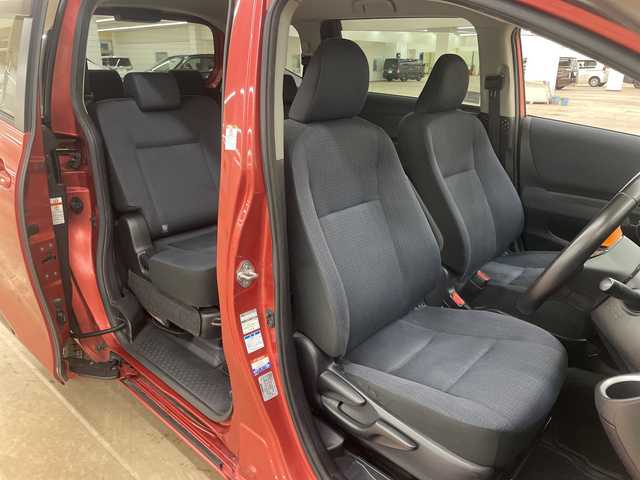 トヨタ シエンタ G 道央・札幌 2016(平28)年 14万km レッドマイカM /4WD//ディーラーフルセグナビ/（CD/AM/FM/BT）//プリクラッシュセーフティ//オートハイビーム//レーンキープアシスト//両側パワースライドドア//寒冷地仕様//ワイパーデアイサー//ドアバイザー//ステアリングリモコン//バックカメラ//スペアキー//夏タイヤAW積込有り