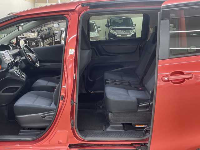 トヨタ シエンタ G 道央・札幌 2016(平28)年 14万km レッドマイカM /4WD//ディーラーフルセグナビ/（CD/AM/FM/BT）//プリクラッシュセーフティ//オートハイビーム//レーンキープアシスト//両側パワースライドドア//寒冷地仕様//ワイパーデアイサー//ドアバイザー//ステアリングリモコン//バックカメラ//スペアキー//夏タイヤAW積込有り