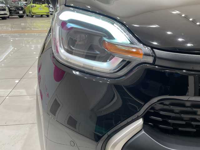 トヨタ シエンタ ハイブリッド Z 埼玉県 2023(令5)年 1.2万km ブラック トヨタセーフティーセンス/純正メモリーナビ/　　BT/フルセグ/バック、全方位カメラ/両側パワースライドドア/レーダークルーズコントロール/LEDオートライト/前席シートヒーター/ハンドルヒーター/純正ビルトインETC2.0