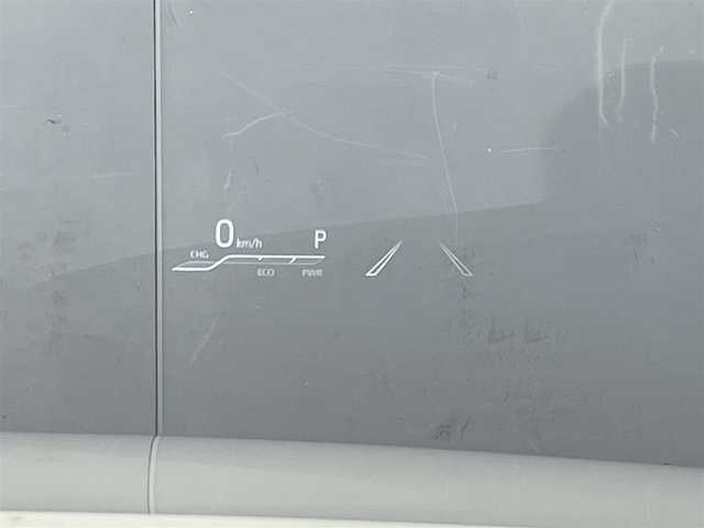 トヨタ クラウン ハイブリッド RS アドバンス 岡山県 2019(令1)年 4.7万km ホワイトパールクリスタルシャイン サンルーフ（OP）/セーフティパッケージ＋（OP）/・パーキングサポートブレーキ（後方歩行者）/・パノラミックビューモニター＆インテリジェントパーキングアシスト/・ブラインドスポットモニター/・リヤクロストラフィックオートブレーキ（後方接近車両）/・リヤクロストラフィックアラート/・カラーヘッドアップディスプレイ/・ドアミラー追加機能（リバース連動機能＆足元照明）/レザーシートパッケージ/・本革シート/・前席シートベンチレーション/・合成皮革巻きオーナメント表皮/・前席シートヒーター/・ステアリングヒーター/・肩口パワーシート/LEDシーケンシャルターンランプ/純正SDナビ/（フルセグTV/CD/DVD/Bluetooth/AUX）/純正18インチAW/純正フロアマット/純正ETC2.0ユニット/前後ドライブレコーダー