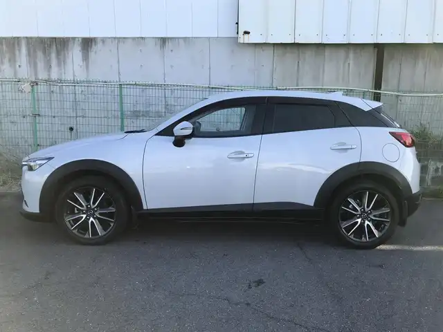 マツダ ＣＸ－３ XD ツーリング 富山県 2016(平28)年 5.5万km セラミックM 4WD/純正ナビ/バックカメラ/ETC/ドライブレコーダー/クルーズコントロール/前進時スマートシティブレーキサポート/AT後発進抑制制御/ブラインドスポットモニタリング/アクティブドライビングディスプレイ/ターボ/LEDヘッドランプ(AFS付)/オートライト/オートエアコン/本革巻きステアリング/パドルシフト/ハーフレザーシート/前席シートヒーター/純正18インチアルミホイール/アドバンストキー/キーレスエントリーシステム/禁煙車