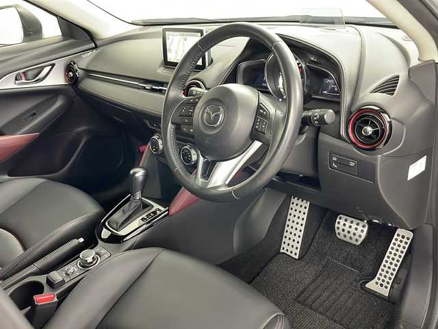 マツダ ＣＸ－３ XD ツーリング 道央・札幌 2016(平28)年 5.5万km セラミックM 4WD/マツダコネクトナビ＆BT/バックカメラ/ｉーＡＣＴＩＶＳＥＮＳＥ/寒冷地仕様/ビルトインETC/純正ドライブレコーダー/クルーズコントロール/ブラインドスポットモニタリング/アクティブドライビングディスプレイ/オートマチックハイビーム/LEDヘッドランプ＆フォグ/オートライト/パドルシフト/ハーフレザーシート/前席シートヒーター/純正18インチアルミホイール/ドアミラーヒーター