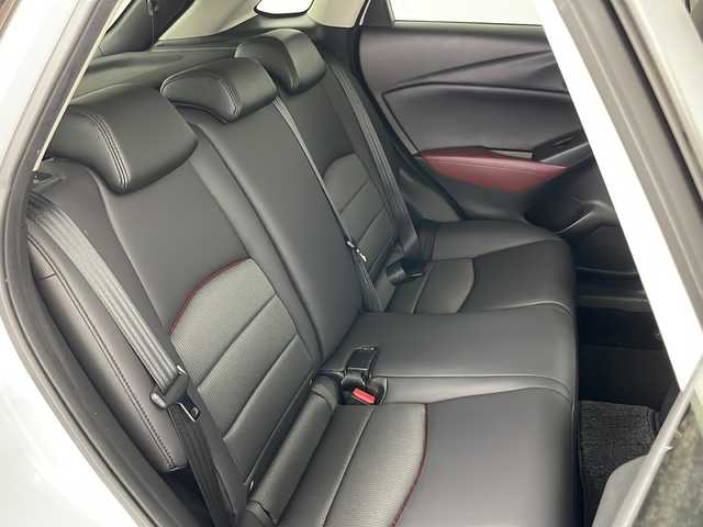 マツダ ＣＸ－３ XD ツーリング 道央・札幌 2016(平28)年 5.5万km セラミックM 4WD/マツダコネクトナビ＆BT/バックカメラ/ｉーＡＣＴＩＶＳＥＮＳＥ/寒冷地仕様/ビルトインETC/純正ドライブレコーダー/クルーズコントロール/ブラインドスポットモニタリング/アクティブドライビングディスプレイ/オートマチックハイビーム/LEDヘッドランプ＆フォグ/オートライト/パドルシフト/ハーフレザーシート/前席シートヒーター/純正18インチアルミホイール/ドアミラーヒーター