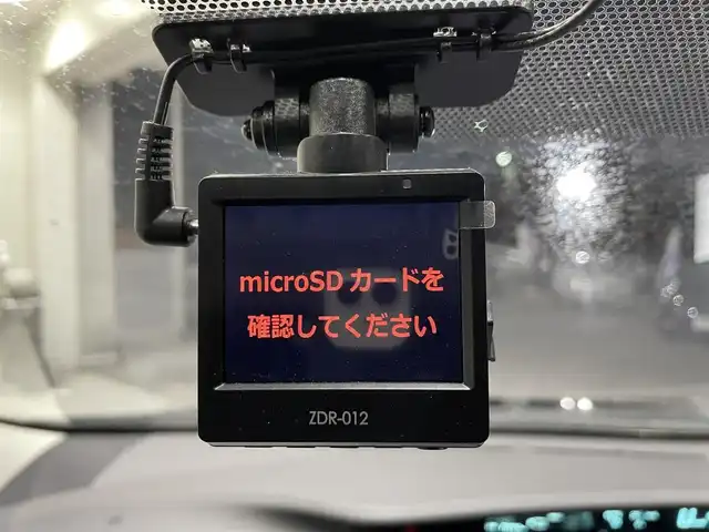 トヨタ プリウス S 沖縄県 2013(平25)年 7.1万km ブラック