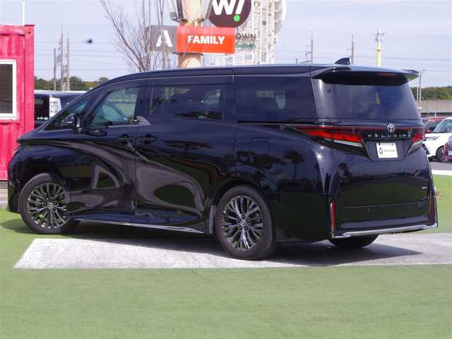トヨタ ヴェルファイア ハイブリット Z プレミア 千葉県 2024(令6)年 3.1万km ブラック Toyota Safety Sense/・プリクラッシュセーフティ/・レーンディパーチャーアラート/・オートハイビーム/・レーダークルーズコントロール/・プロアクティブドライビングアシスト/トヨタチームメイト/ムーンルーフ/置くだけ充電/ユニバーサルステップ/両側パワースライドドア/パワーバックドア/レザーシート/前席パワーシート/エアシート/シートヒーター/後席オットマン/純正コネクティッドナビ/地デジTV/【Bluetooth接続　Apple CarPlay対応】/パノラミックビューモニター/デジタルミラー/ドライブレコーダー（drv-mr480）/ETC（2.0）/3眼LEDヘッドライト/ウインカーミラー/ステアリングスイッチ/コンビハンドル/パドルシフト/クリアランスソナー/純正19インチアルミホイル/サイド/カーテンエアバッグ/スマートキー