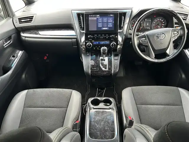 トヨタ アルファード S タイプゴールド 岡山県 2020(令2)年 1.9万km ブラック ワンオーナー/純正10インチディスプレイオーディオ/（AM.FM.BT.CD.DVD.TV）/トヨタセーフティセンス/・アダプティブクルーズコントロール/・プリクラッシュセーフティ/・踏み間違い防止装置/・レーンディパーチャアラート/ハーフレザーシート/HDMI端子/デジタルインナーミラー/パワーバックドア/両側パワースライドドア/テレビキャンセラー/3眼LED　シーケンシャル/モデリスタ２０インチアルミ