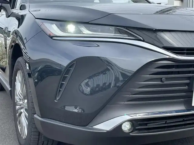 トヨタ ハリアー ハイブリッド Z レザーパッケージ 茨城県 2023(令5)年 1.6万km プレシャスブラックパール 純正ナビ/【AM・FM・TV・BT・Apps・USB・Miracast】/パワーシート/シートメモリ/シートヒーター/エアシート/ステアリングヒーター/BSM/HUD/電動リアゲート/レーダークルコン/ETC2.0/全方位カメラ/電動パーキングブレーキ/ブレーキホールド/MTモード付AT/横滑り防止/レーンキープアシスト/衝突被害軽減システム/オートライト/オートハイビーム