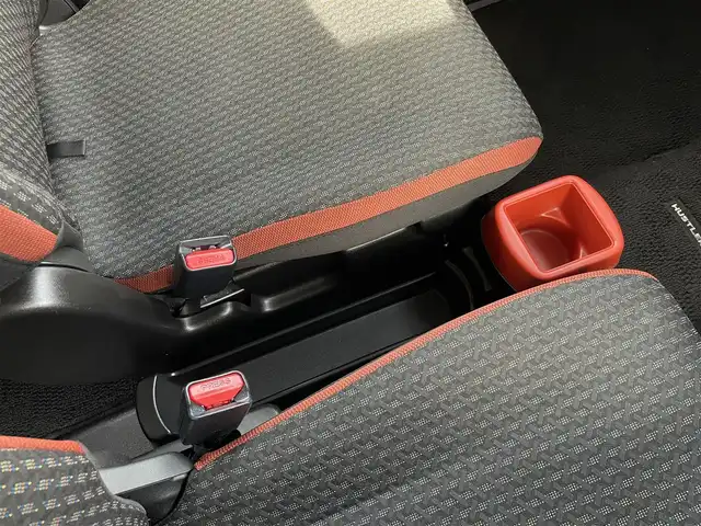 スズキ ハスラー HYBRID X 愛媛県 2020(令2)年 4.6万km シフォンアイボリーM 純正ナビ/ETC/ドライブレコーダー/シートヒーター/フルセグTV/LED/オートライト/コーナーセンサー/レーンキープアシスト/横滑り防止装置/衝突軽減システム/コーナー/USB入力端子/Bluetooth/DVD再生可能/純正AW/アイドリングストップ/スマートキー/純正フロアマット