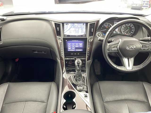 日産 スカイライン ハイブリッド 350GT FOUR Type P 道央・札幌 2018(平30)年 5.6万km スーパーブラック ・4WD /ハイブリッド/・サンルーフ/・エマージェンシーブレーキ/・メーカー純正ナビ　　/・BT/DVD/CD/フルセグ/・アラウンドビューモニター/・インテリジェントクルーズコントロール/・LEDオートライト/ハイビームアシスト/・アクティブAFS/・レザーシート/メモリーパワーシート/・シートヒーター/・社外19インチAW/・純正エンジンスターター/・インテリジェントキー×2/・ETC/・純正ドライブレコーダー/・純正18インチAWスタッドレスタイヤ積込