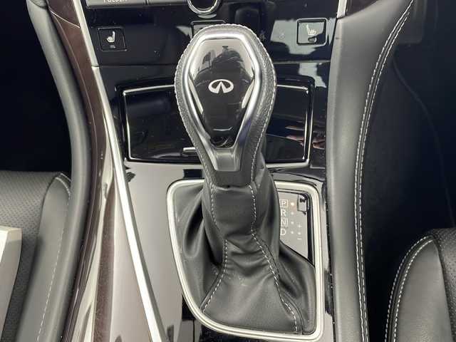 日産 スカイライン ハイブリッド 350GT FOUR Type P 道央・札幌 2018(平30)年 5.6万km スーパーブラック ・4WD /ハイブリッド/・サンルーフ/・エマージェンシーブレーキ/・メーカー純正ナビ　　/・BT/DVD/CD/フルセグ/・アラウンドビューモニター/・インテリジェントクルーズコントロール/・LEDオートライト/ハイビームアシスト/・アクティブAFS/・レザーシート/メモリーパワーシート/・シートヒーター/・社外19インチAW/・純正エンジンスターター/・インテリジェントキー×2/・ETC/・純正ドライブレコーダー/・純正18インチAWスタッドレスタイヤ積込