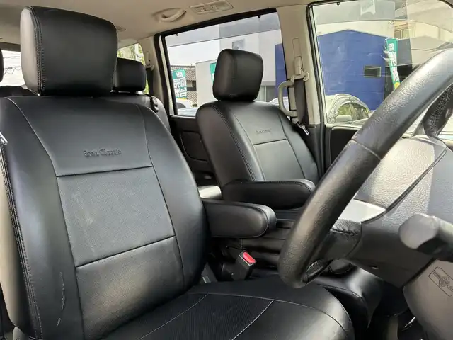 日産 セレナ ハイウェイスター Sハイブリッド 熊本県 2013(平25)年 8.9万km ブリリアントホワイトパール 純正SDナビ(MC313D-W)/【フルセグTV/SD/CD/DVD/Bluetooth】/バックカメラ/ALPINEフリップダウンモニター/片側パワースライドドア/クルーズコントロール/社外17インチアルミホイール/Clazzio革調シートカバー/オートライト/ETC/横滑り防止装置/盗難防止装置/純正フロアマット/プッシュスタート/スマートキー/スペアキー/三列シート/ウォークスルー/取扱説明書/保証書