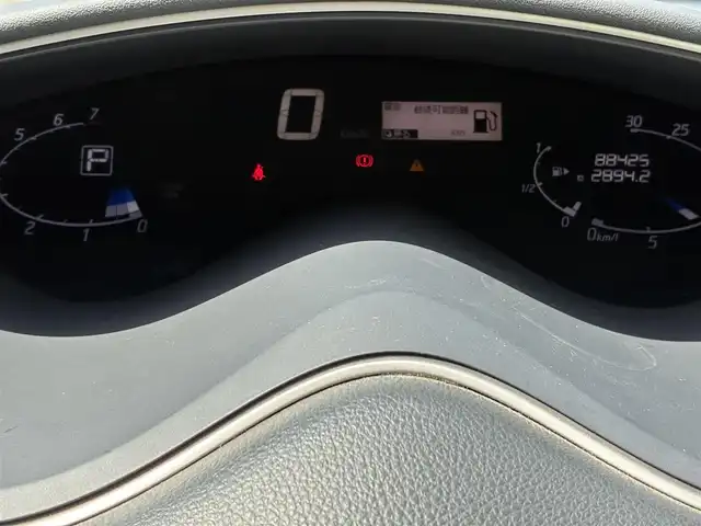 日産 セレナ ハイウェイスター Sハイブリッド 熊本県 2013(平25)年 8.9万km ブリリアントホワイトパール 純正SDナビ(MC313D-W)/【フルセグTV/SD/CD/DVD/Bluetooth】/バックカメラ/ALPINEフリップダウンモニター/片側パワースライドドア/クルーズコントロール/社外17インチアルミホイール/Clazzio革調シートカバー/オートライト/ETC/横滑り防止装置/盗難防止装置/純正フロアマット/プッシュスタート/スマートキー/スペアキー/三列シート/ウォークスルー/取扱説明書/保証書