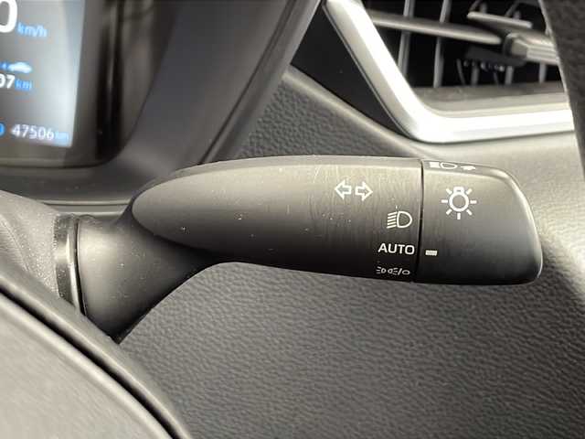 トヨタ カローラツーリング ハイブリッド G－X 栃木県 2022(令4)年 4.8万km プラチナホワイトパールマイカ ディスプレイオーディオ/Bluetooth/バックカメラ/トヨタセーフティセンス/衝突軽減ブレーキ/車線逸脱警報/オートマチックハイビーム/先行車発進告知/コーナーセンサー前後/ロードサインアシスト/ビルトインETC/前方ドライブレコーダー/オートライト/LEDヘッドライト/横滑り防止装置/スマートキー/プッシュスタート/ステアリングスイッチ/電動格納ミラー/純正フロアマット
