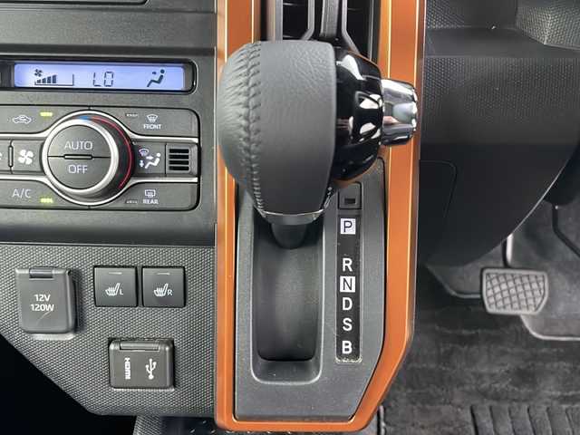 ダイハツ タフト G ターボ 道央・札幌 2023(令5)年 2.6万km フォレストカーキメタリック ・４WD　/ターボ/ 　スマートアシスト/・衝突回避支援ブレーキ/衝突安全ボディ/・EBD（電子制動力配分装置）、盗難防止システム/全周囲カメラ/横滑り防止装置/・レーンアシスト、ヒルスタートアシスト/・レーダークルーズコントロール/・純正ディスプレイオーディオ/・フルセグ/Bluetooth/USB/HDMI/・コーナーセンサー/・スカイフィールトップ/・運転席。助手席シートヒーター/・ETC/・スタッドレスタイヤ積込み