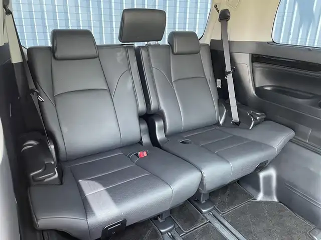 トヨタ アルファード S Cパッケージ 福岡県 2021(令3)年 4.2万km ホワイトパールクリスタルシャイン モデリスタエアロ(F.S.R)/ツインムーンルーフ/純正フリップダウンモニター/純正ＤＡナビ/CD/DVD/BT/バックカメラ/黒革シート/ＰＣＳ/LTA/ＢＳＭ/レーダークルーズコントロール/ビルトインETC/両側パワースライドドア/パワーバックドア/デジタルインナーミラー/シートメモリー/前席パワーシート/前席シートヒーター/ベンチレーション/オットマン/三眼LED/オートハイビーム/AC100V/電動パーキング/ブレーキホールド/スマートキー/プッシュスタート