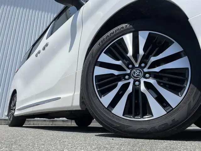 トヨタ アルファード S Cパッケージ 福岡県 2021(令3)年 4.2万km ホワイトパールクリスタルシャイン モデリスタエアロ(F.S.R)/ツインムーンルーフ/純正フリップダウンモニター/純正ＤＡナビ/CD/DVD/BT/バックカメラ/黒革シート/ＰＣＳ/LTA/ＢＳＭ/レーダークルーズコントロール/ビルトインETC/両側パワースライドドア/パワーバックドア/デジタルインナーミラー/シートメモリー/前席パワーシート/前席シートヒーター/ベンチレーション/オットマン/三眼LED/オートハイビーム/AC100V/電動パーキング/ブレーキホールド/スマートキー/プッシュスタート