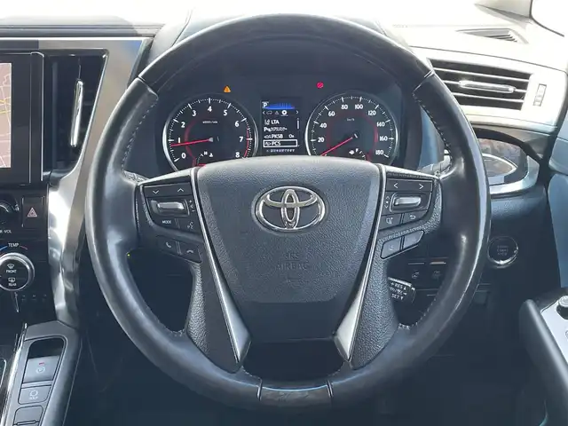 トヨタ アルファード S Cパッケージ 福岡県 2021(令3)年 4.2万km ホワイトパールクリスタルシャイン モデリスタエアロ(F.S.R)/ツインムーンルーフ/純正フリップダウンモニター/純正ＤＡナビ/CD/DVD/BT/バックカメラ/黒革シート/ＰＣＳ/LTA/ＢＳＭ/レーダークルーズコントロール/ビルトインETC/両側パワースライドドア/パワーバックドア/デジタルインナーミラー/シートメモリー/前席パワーシート/前席シートヒーター/ベンチレーション/オットマン/三眼LED/オートハイビーム/AC100V/電動パーキング/ブレーキホールド/スマートキー/プッシュスタート