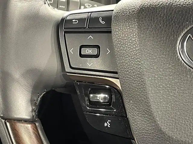トヨタ アルファードハイブリット Z 愛知県 2023(令5)年 2.2万km プラチナホワイトパールマイカ 左右独立ムーンルーフ　/純正フリップダウンモニター　/純正１４インチディスプレイオーディオＰｌｕｓ　/（Bluetooth/フルセグTV/USB/FM/AM)/トヨタチームメイト/　-アドバンスパーク＋パーキングサポートブレーキ/トヨタセーフティセンス　/　-プリクラッシュセーフティ/　-レーントレーニングアシスト(LDA)/　-レーダークルーズコントロール(ACC)/　-オートマチックハイビーム/　-ロードサインアシスト/デジタルインナーミラー　/パノラマミックビューモニター/ビルトインETC2.0/前後ドライブレコーダー/両側パワースライドドア/ブラインドスポットモニター/AC100V/置くだけ充電/電動パワーシート/快適温熱シート＋ベンチレーション