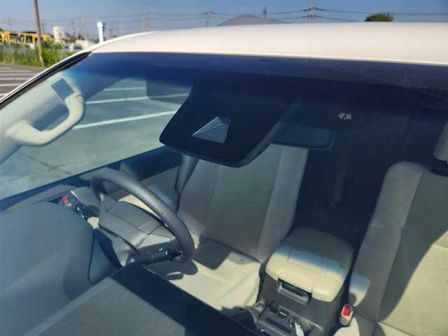 トヨタ ランドクルーザー プラド TX 群馬県 2023(令5)年 2.3万km パール 〇純正ナビ/〇フルセグTV/〇バックカメラ/〇後席用モニター/〇ムーンルーフ/〇ビルトインETC/〇パワーバッグドア/〇セーフティセンス/〇クリアランスソナー/〇LEDヘッドランプ/〇オートライト/〇フォグランプ/〇ルーフレール/〇7人乗り/〇純正17インチアルミ/〇革巻きステアリング/〇左右独立オートエアコン/〇スマートエントリー/〇禁煙車