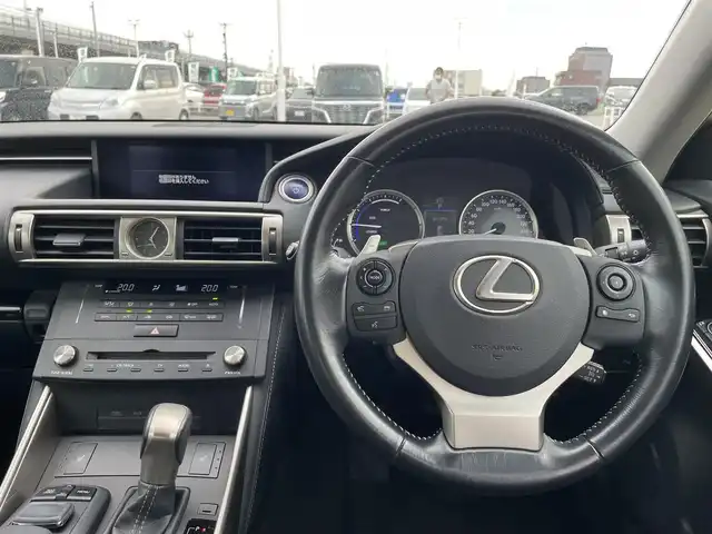 レクサス ＩＳ 300h 石川県 2015(平27)年 7.6万km レッドマイカクリスタルシャイン ワンオーナー/純正メモリーナビ/純正CD/DVD/フルセグTV/バックカメラ/LEDヘッドライト/ETC/ハーフレザーシート/シートヒーター/クルーズコントロール/スマートキー/プッシュスタート/電動ミラー/純正アルミホイール/保証書